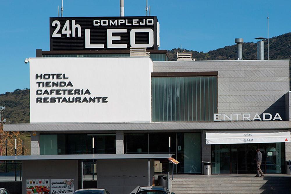 Complejo Leo 24H Hotel Monesterio Kültér fotó